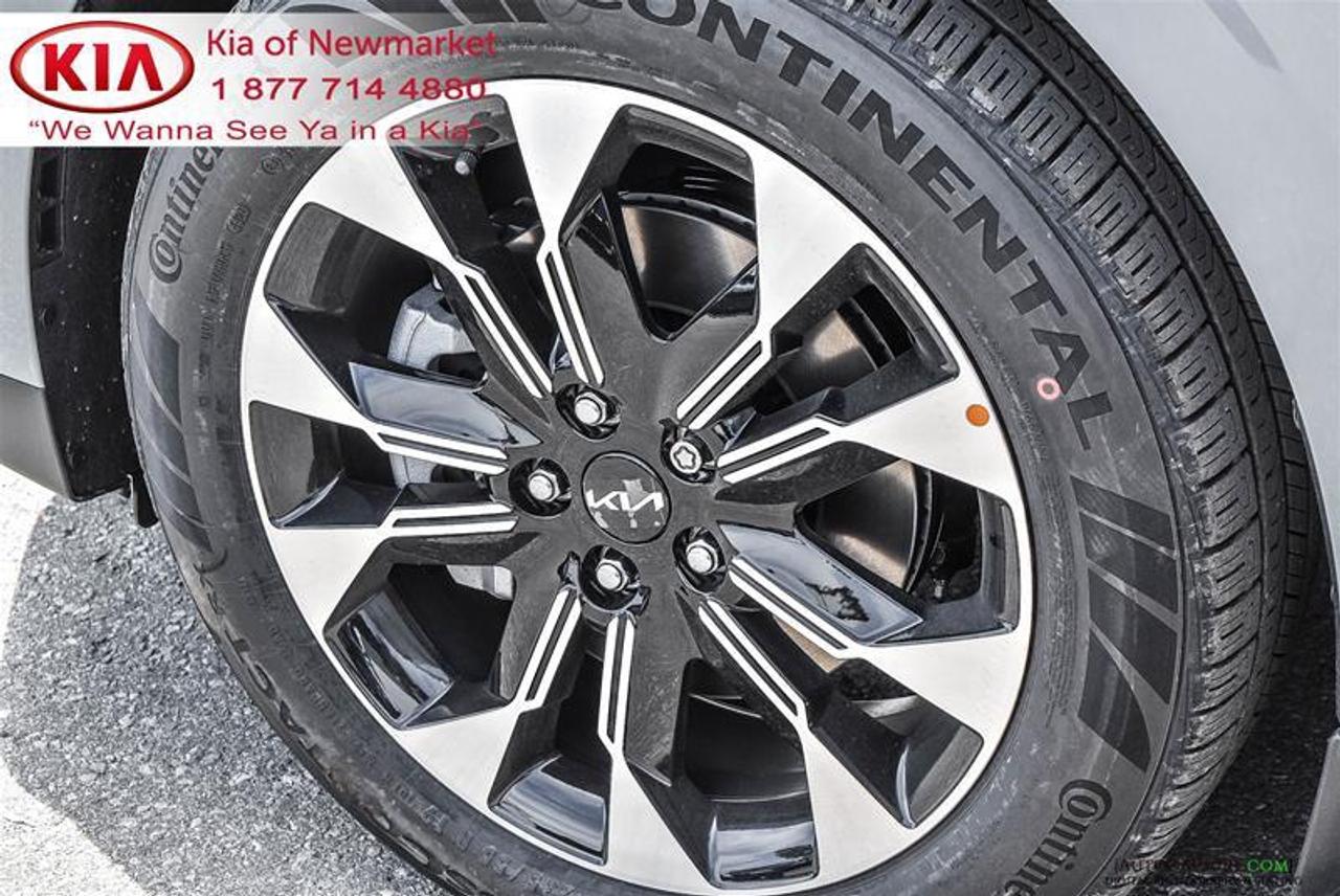 2022 Kia Carnival EX Passenger Van Photo