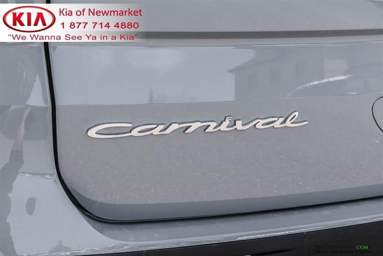 2022 Kia Carnival EX Passenger Van Photo