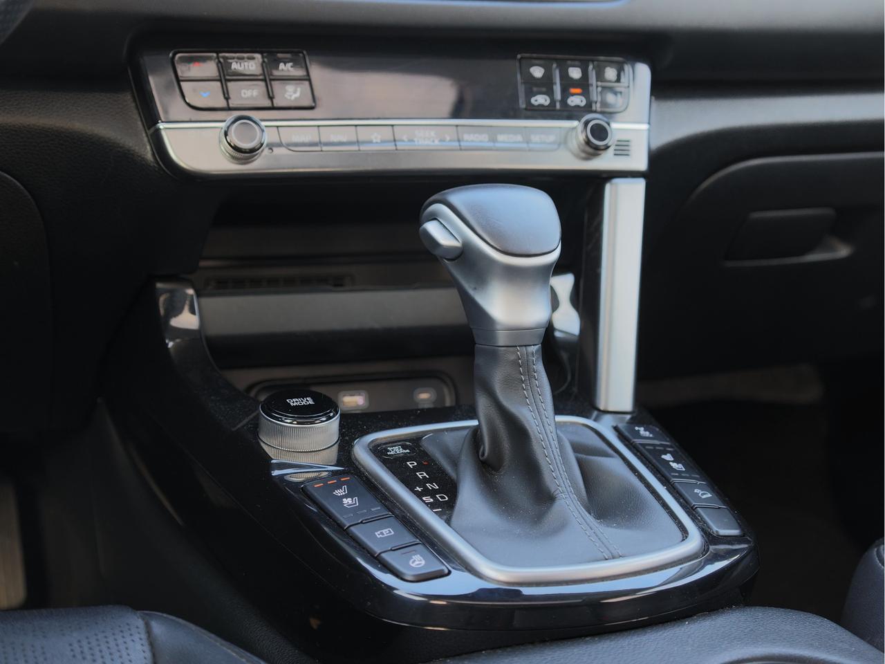 2024 Kia Seltos X-Line   HUD   Ventilated Seat   Black Badgings Photo