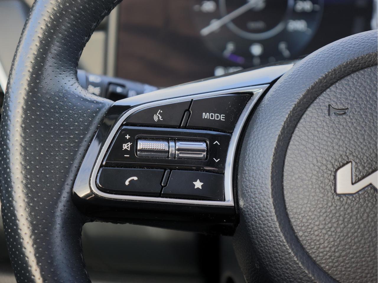 2024 Kia Seltos X-Line   HUD   Ventilated Seat   Black Badgings Photo