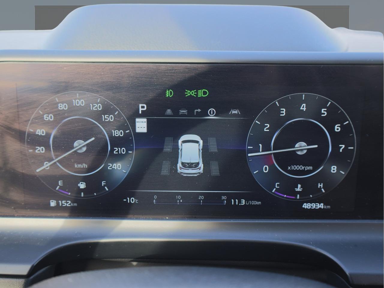 2024 Kia Seltos X-Line   HUD   Ventilated Seat   Black Badgings Photo