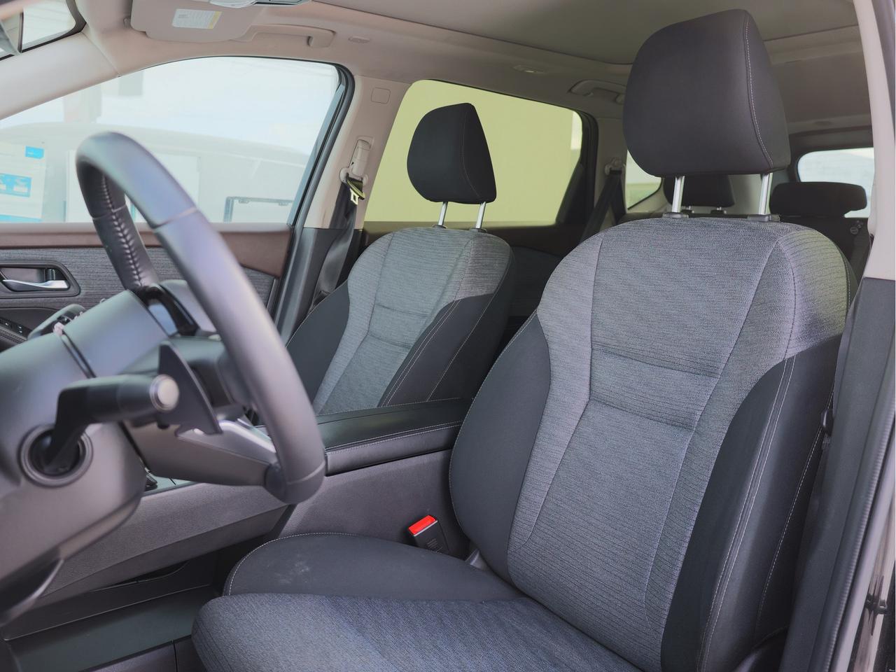 2023 Nissan Rogue SV AWD   Panoramic Roof   Push Start   Htd Seat Photo