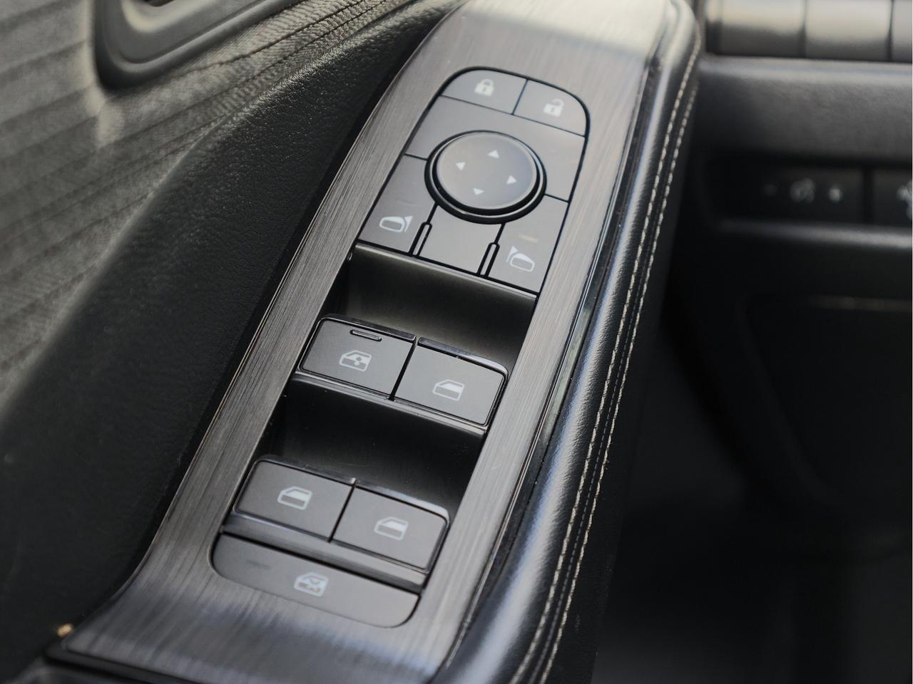 2023 Nissan Rogue SV AWD   Panoramic Roof   Push Start   Htd Seat Photo