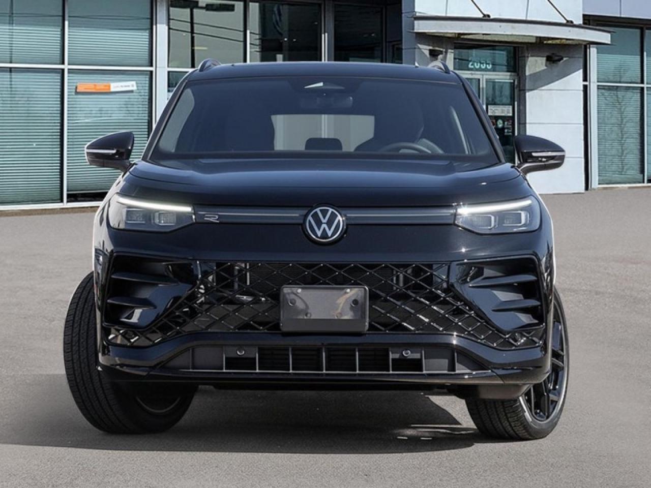 2026 Volkswagen Tiguan Comfortline R-Line Black Edition Photo