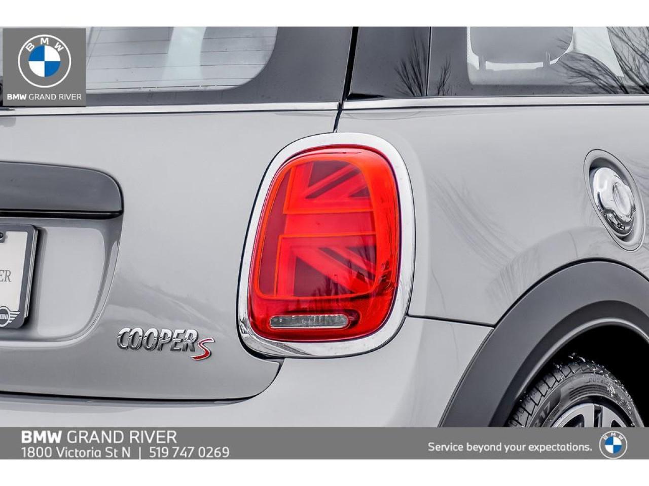 2024 MINI 3 Door Cooper S 2dr Hatchback Photo4