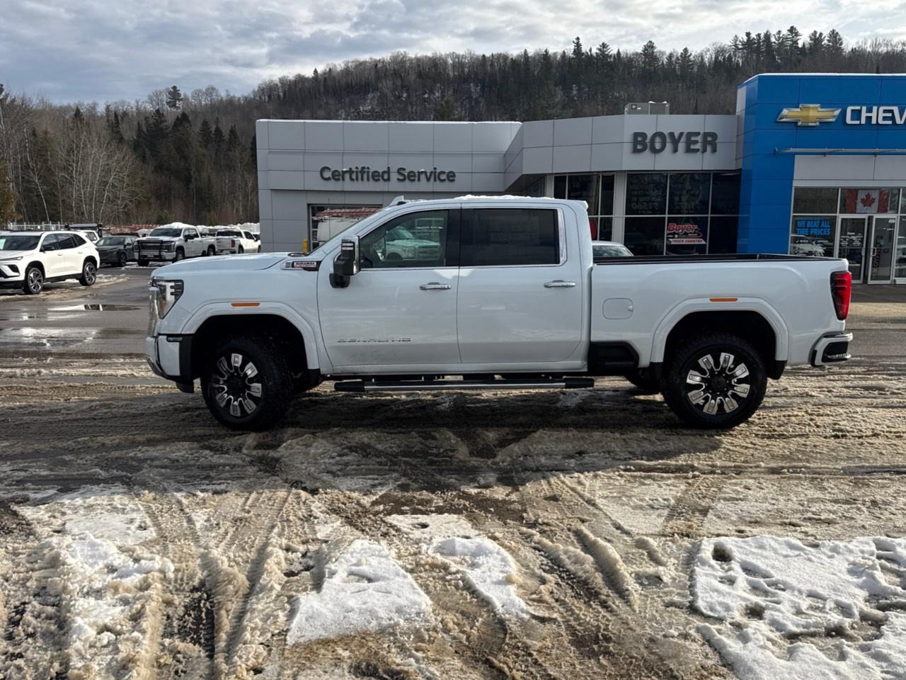 2026 GMC SIERRA 2500HD Crew Cab Standard Box 4-Wheel Drive Denali Photo