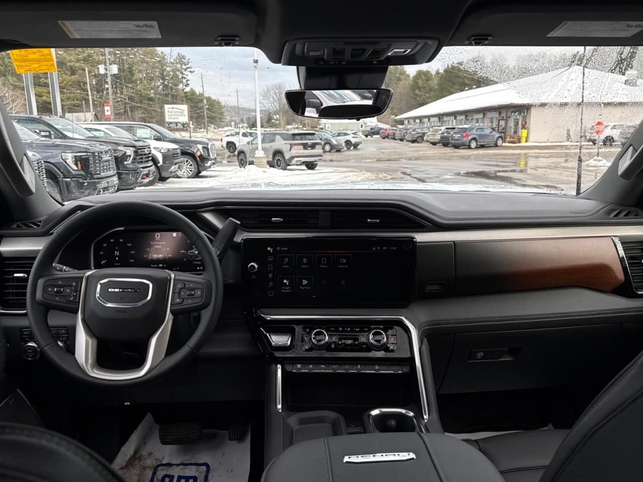 2026 GMC SIERRA 2500HD Crew Cab Standard Box 4-Wheel Drive Denali Photo