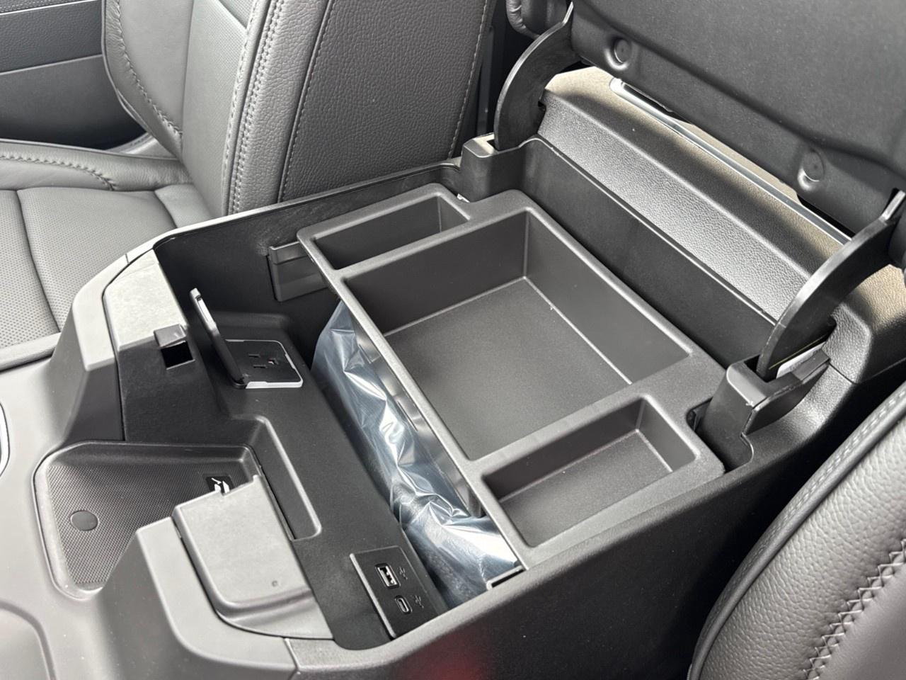 2026 GMC SIERRA 2500HD Crew Cab Standard Box 4-Wheel Drive Denali Photo