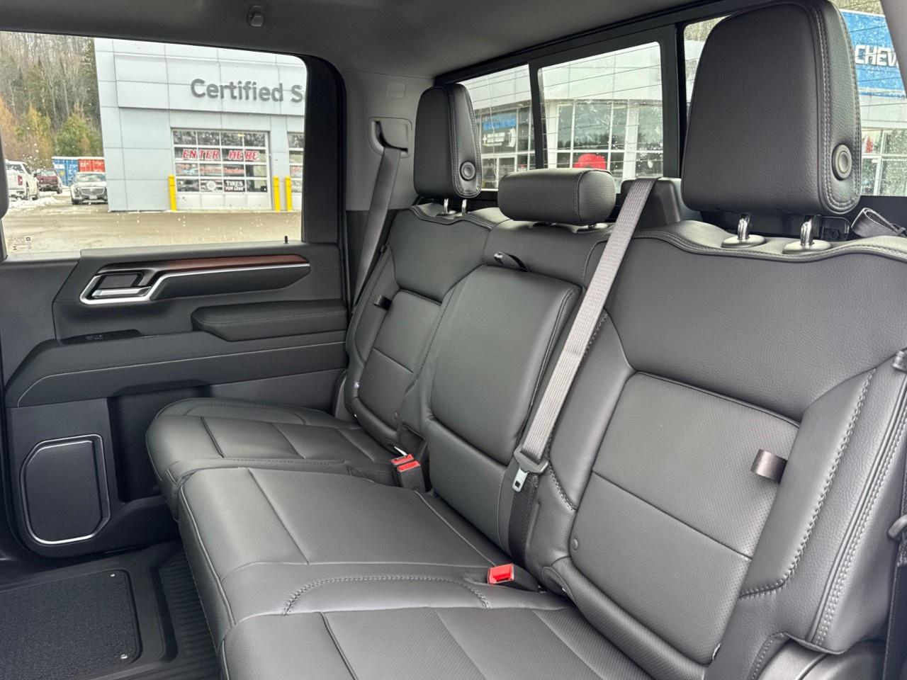 2026 GMC SIERRA 2500HD Crew Cab Standard Box 4-Wheel Drive Denali Photo