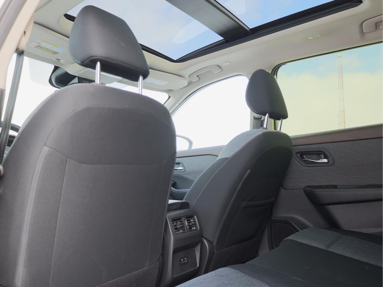 2023 Nissan Rogue SV AWD   Panoramic Roof   Climate Ctrl   Pwr Seat Photo