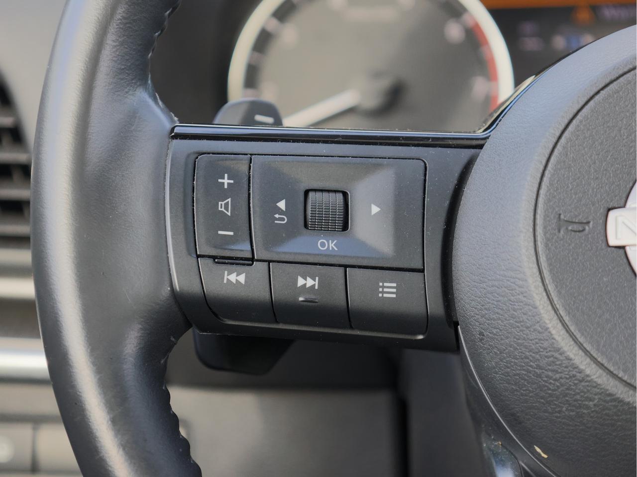 2023 Nissan Rogue SV AWD   Panoramic Roof   Climate Ctrl   Pwr Seat Photo