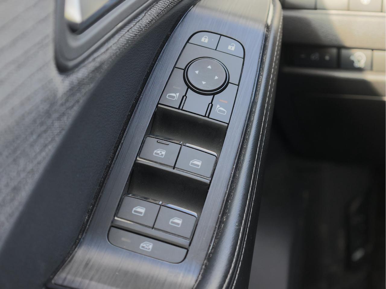 2023 Nissan Rogue SV AWD   Panoramic Roof   Climate Ctrl   Pwr Seat Photo