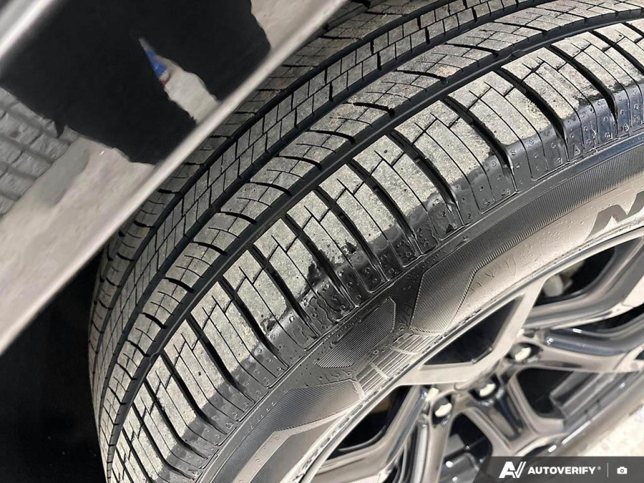 2024 Jeep Wagoneer Series II Carbide 4dr 4x4 Photo