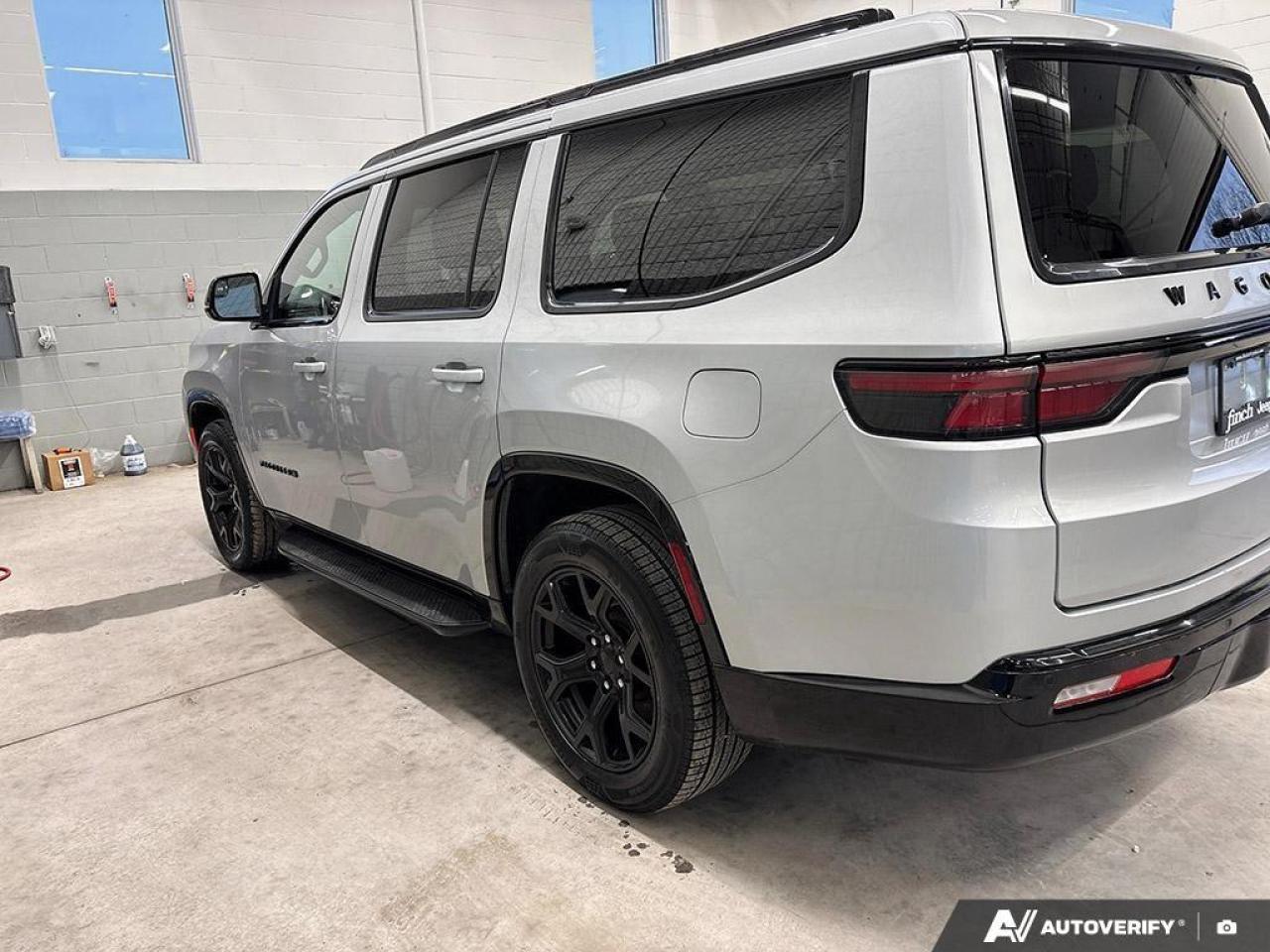 2024 Jeep Wagoneer Series II Carbide 4dr 4x4 Photo