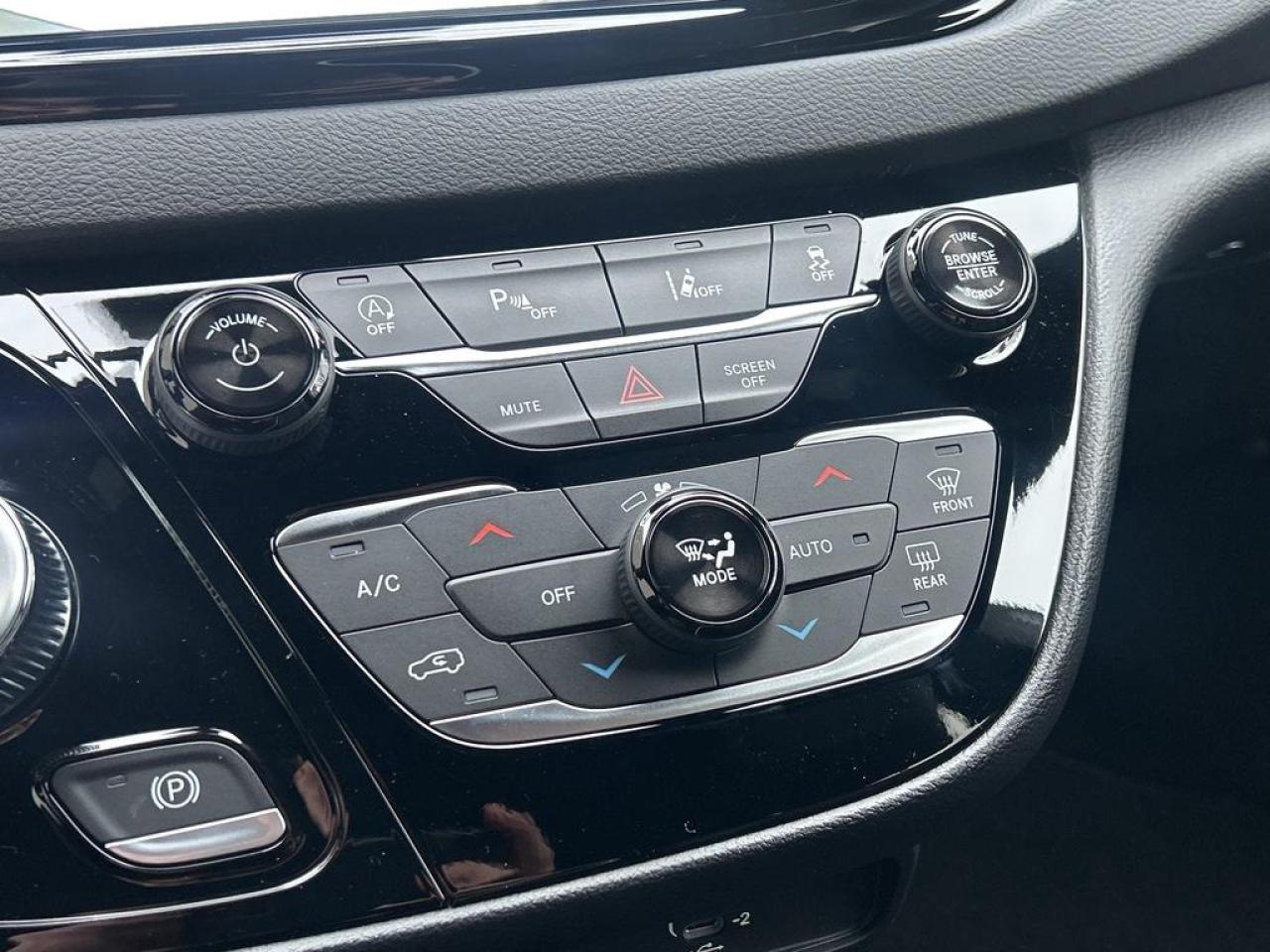 2026 Chrysler Grand Caravan SXT Front-Wheel Drive Passenger Van Photo