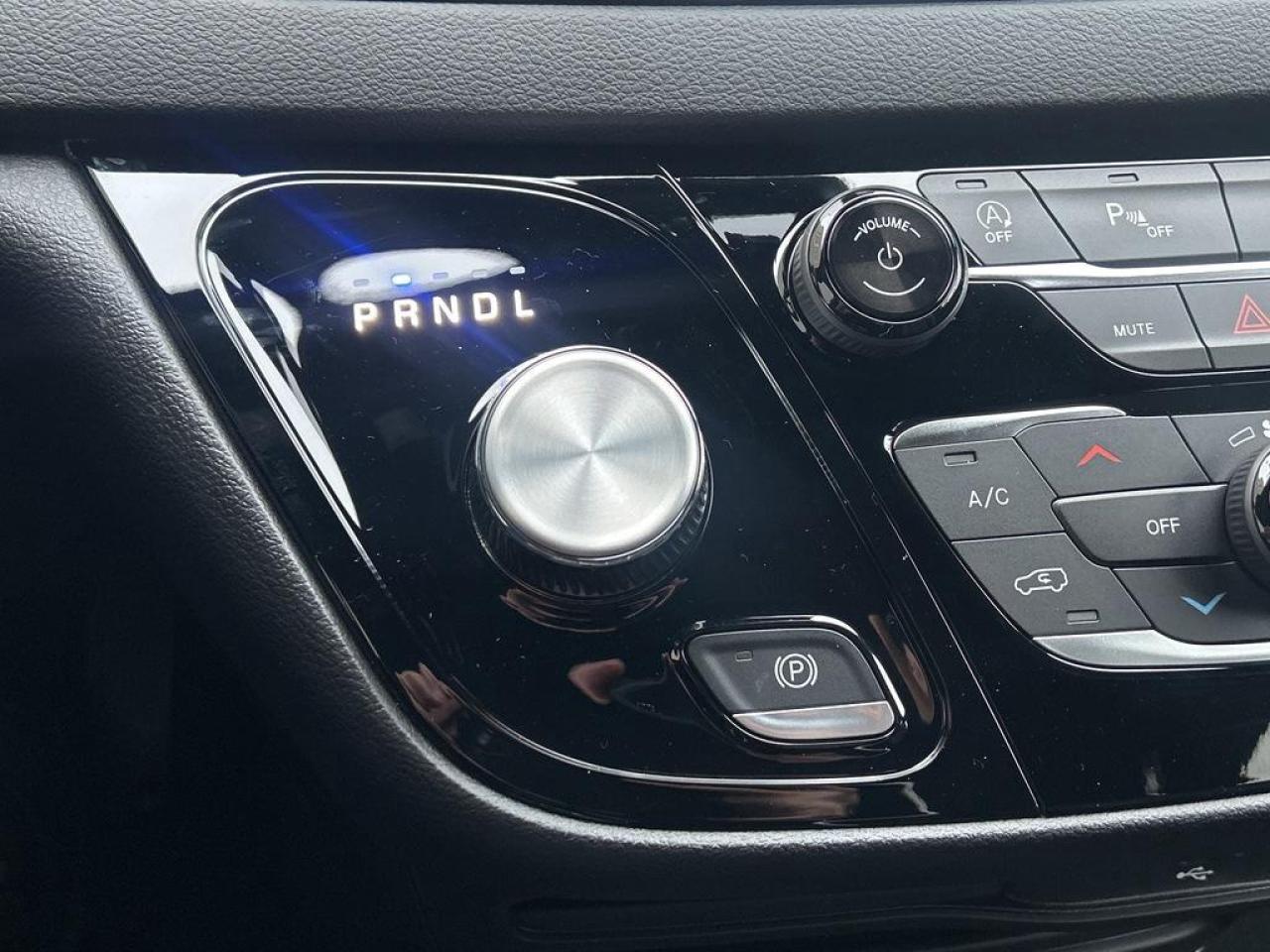 2026 Chrysler Grand Caravan SXT Front-Wheel Drive Passenger Van Photo