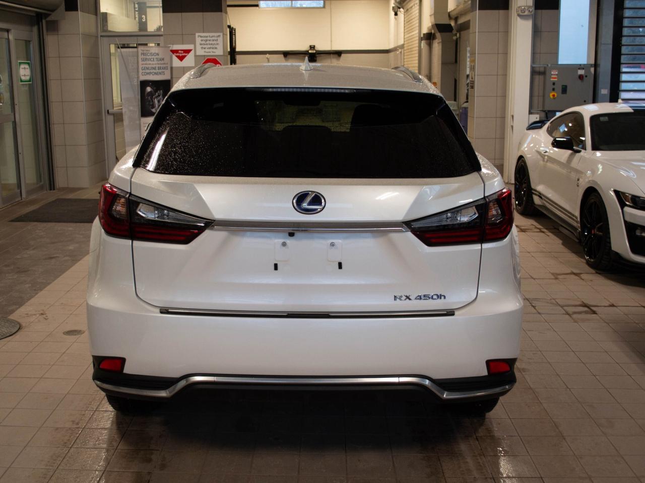 2022 Lexus RX 450h  Photo