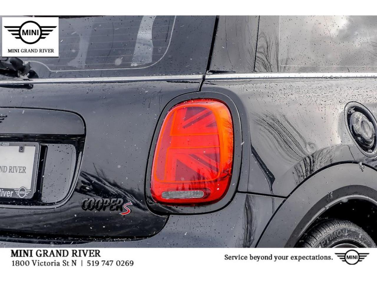 2023 MINI 3 Door Cooper S 2dr Hatchback Photo4