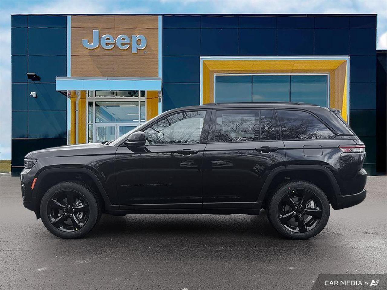 2025 Jeep Grand Cherokee Laredo 4dr 4x4 Photo
