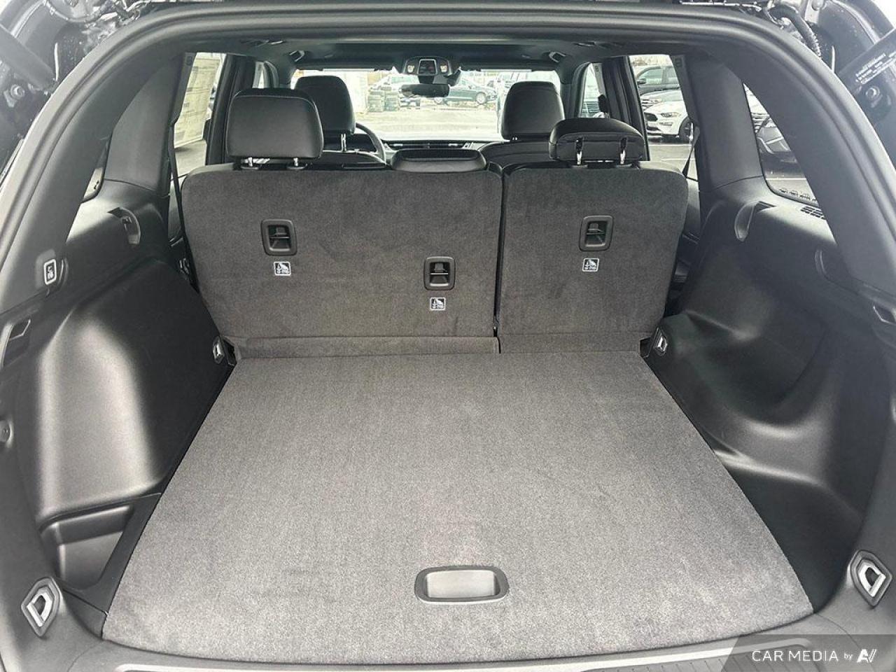 2025 Jeep Grand Cherokee Laredo 4dr 4x4 Photo