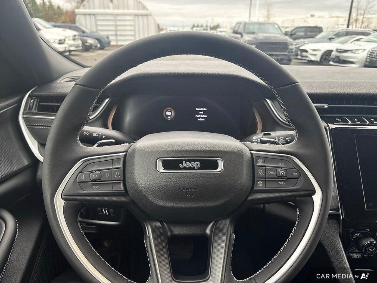 2025 Jeep Grand Cherokee Laredo 4dr 4x4 Photo