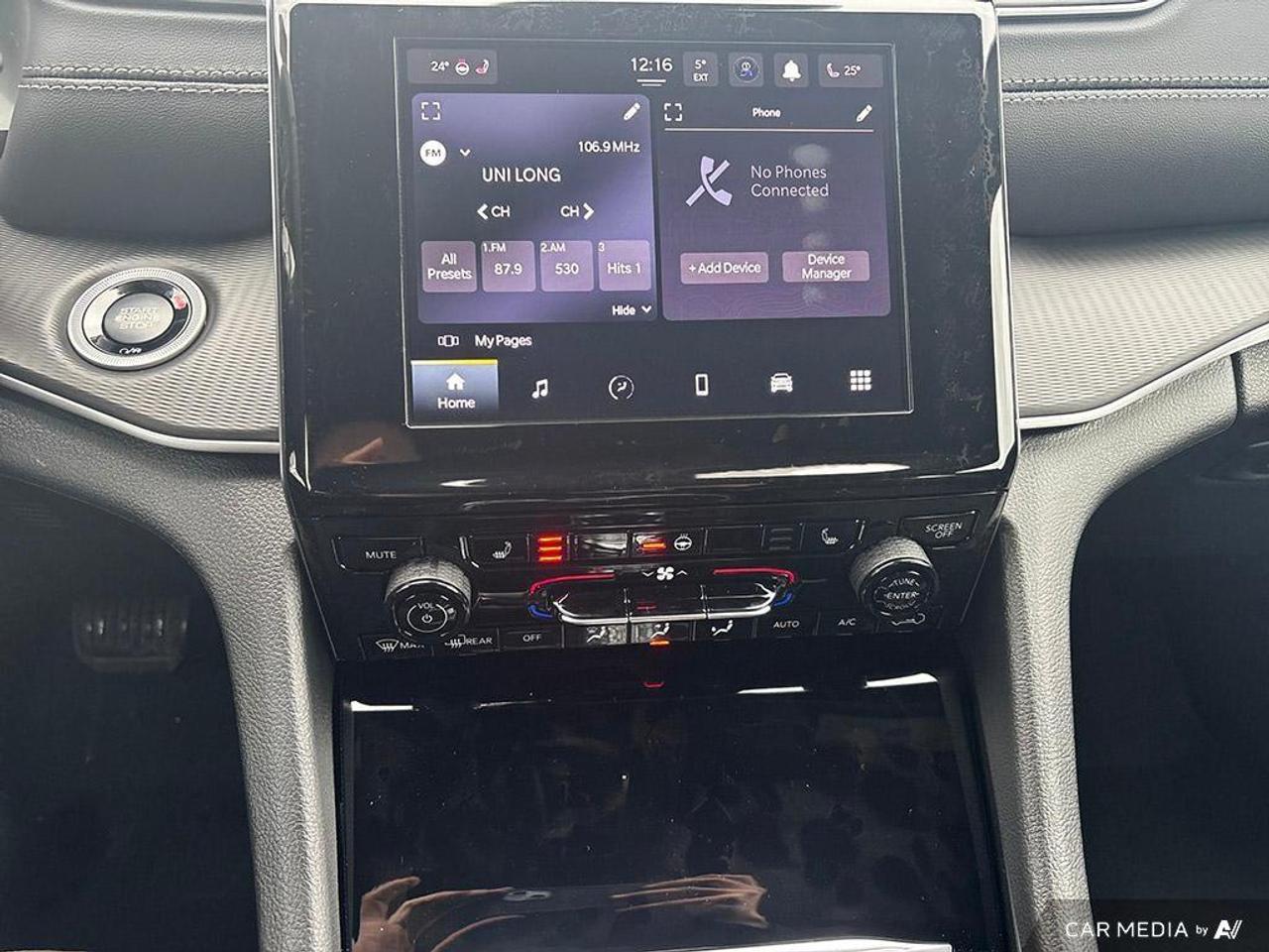 2025 Jeep Grand Cherokee Laredo 4dr 4x4 Photo