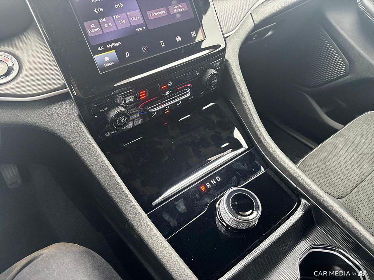 2025 Jeep Grand Cherokee Laredo 4dr 4x4 Photo