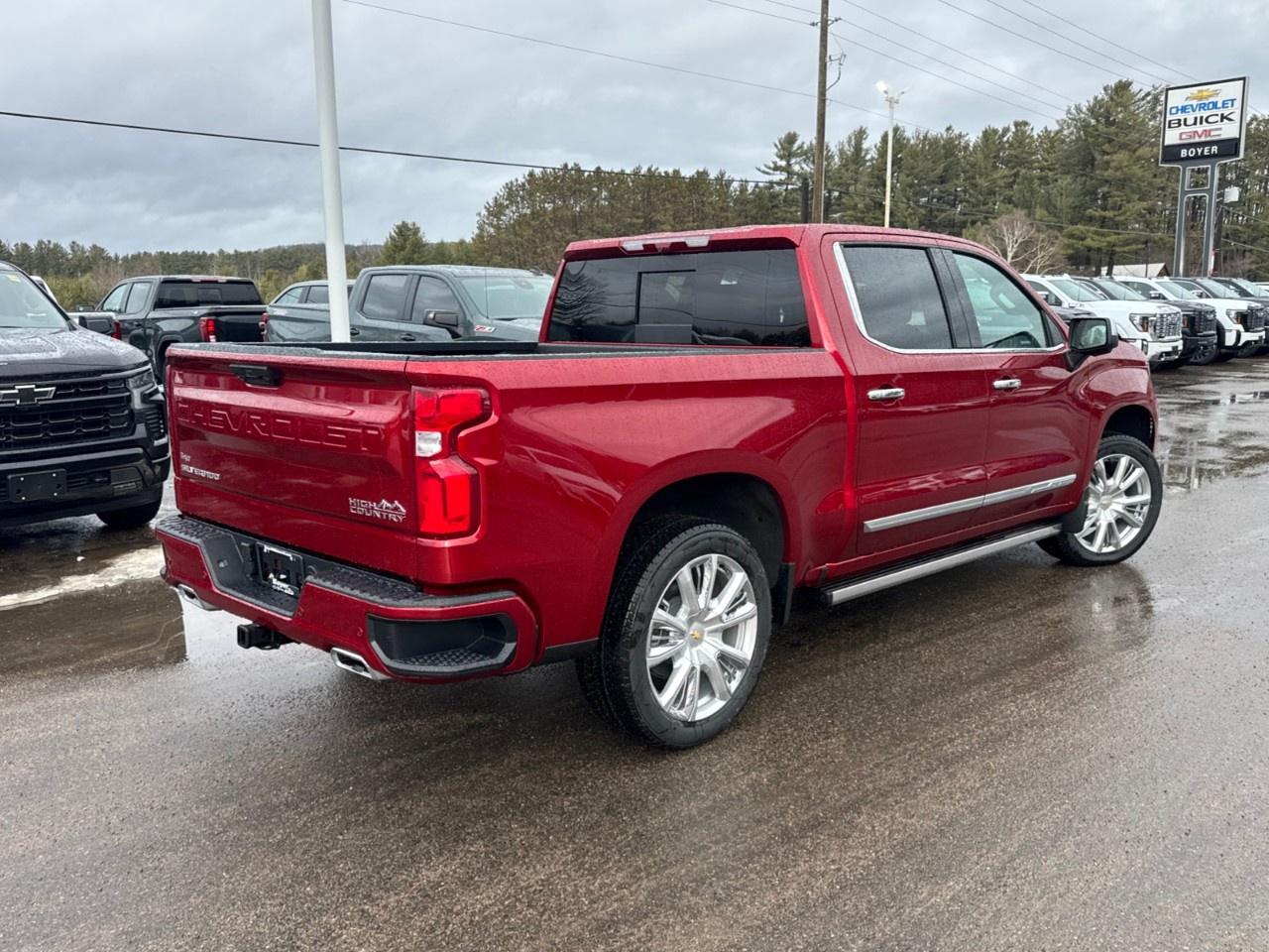 2026 Chevrolet Silverado 1500 Crew Cab Short Box 4-Wheel Drive High Country Photo4