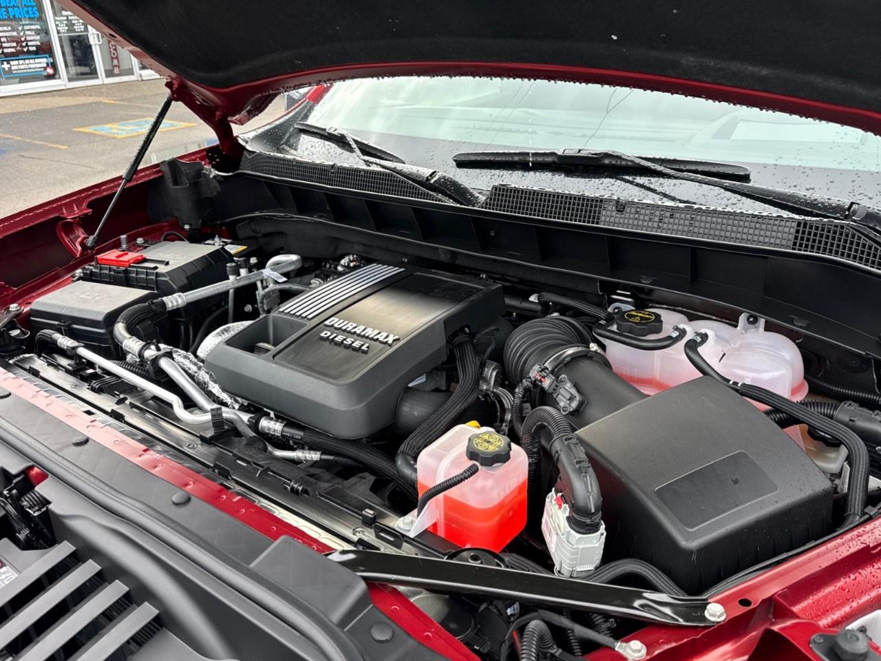 2026 Chevrolet Silverado 1500 Crew Cab Short Box 4-Wheel Drive High Country Photo