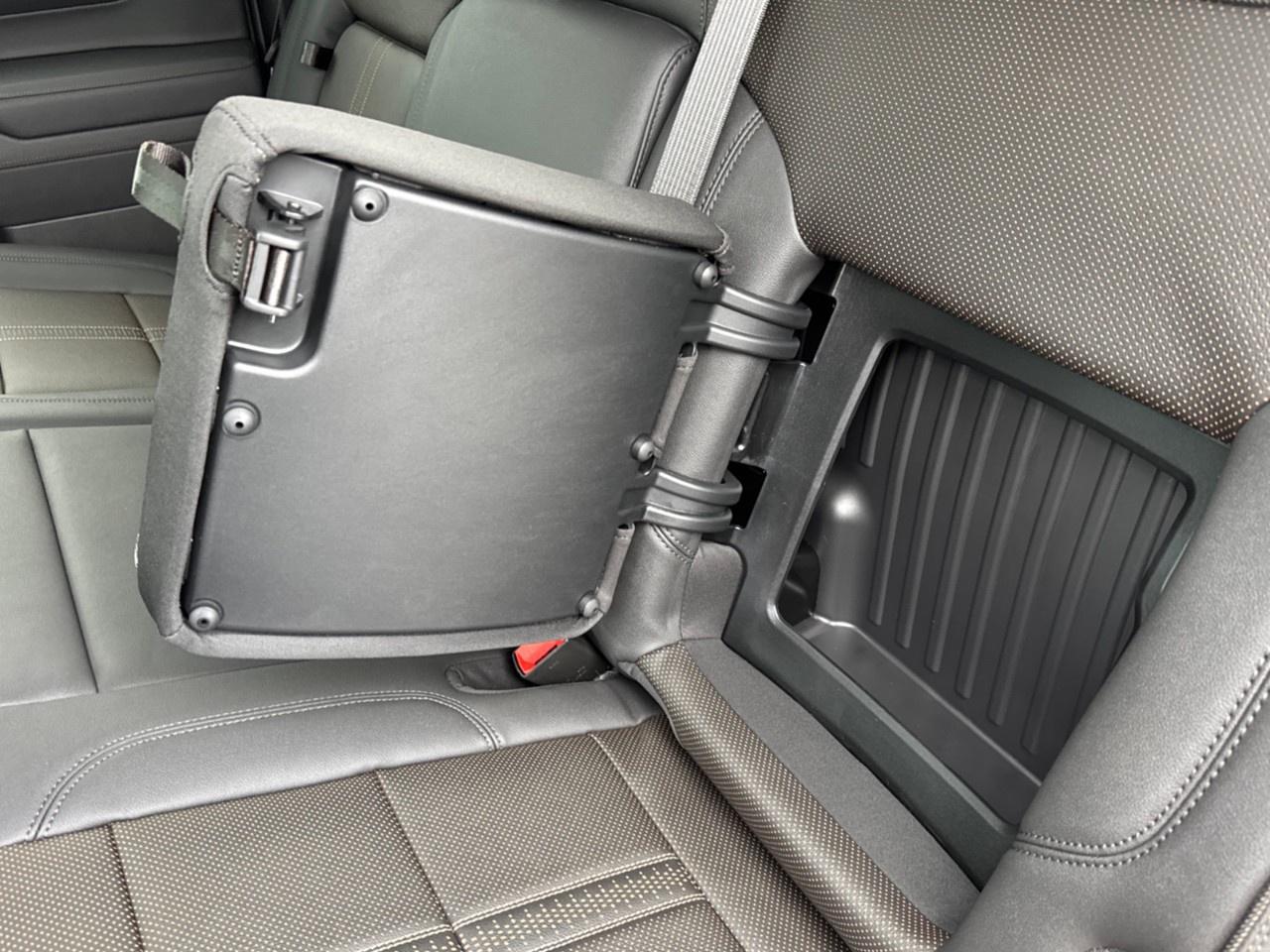 2026 Chevrolet Silverado 1500 Crew Cab Short Box 4-Wheel Drive High Country Photo