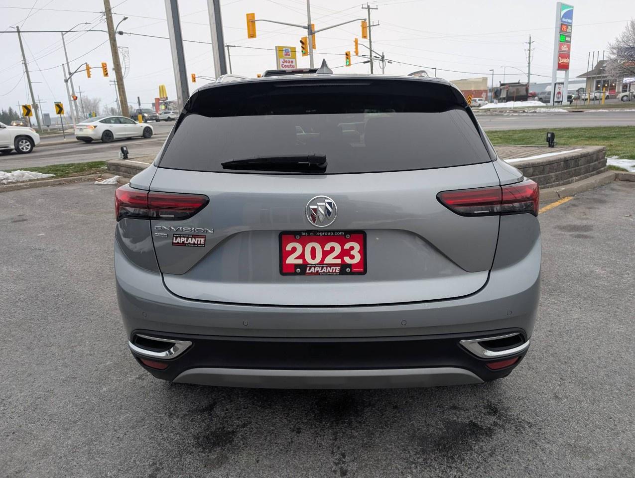 2023 Buick Envision AWD 4dr Essence Photo