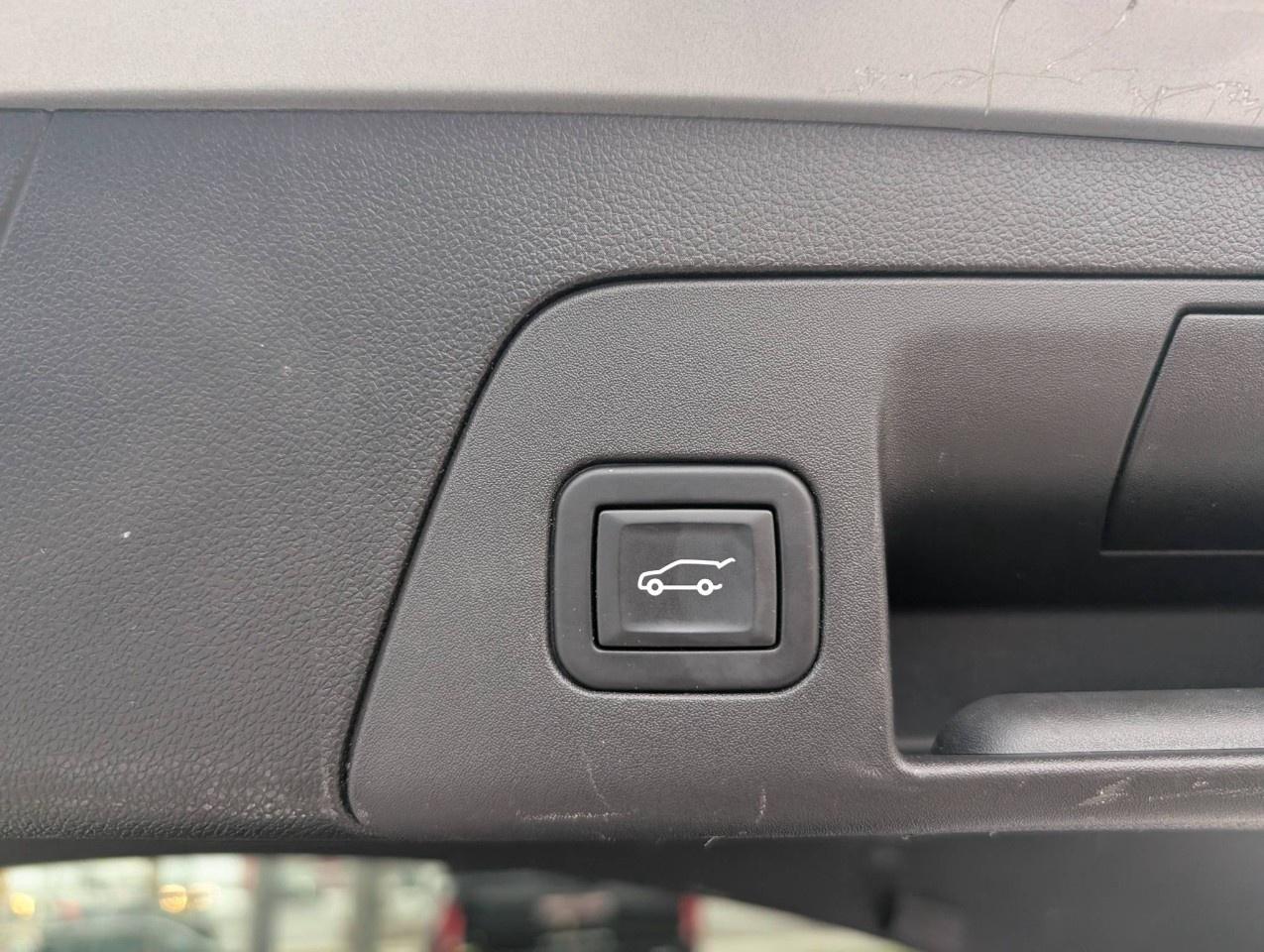 2023 Buick Envision AWD 4dr Essence Photo