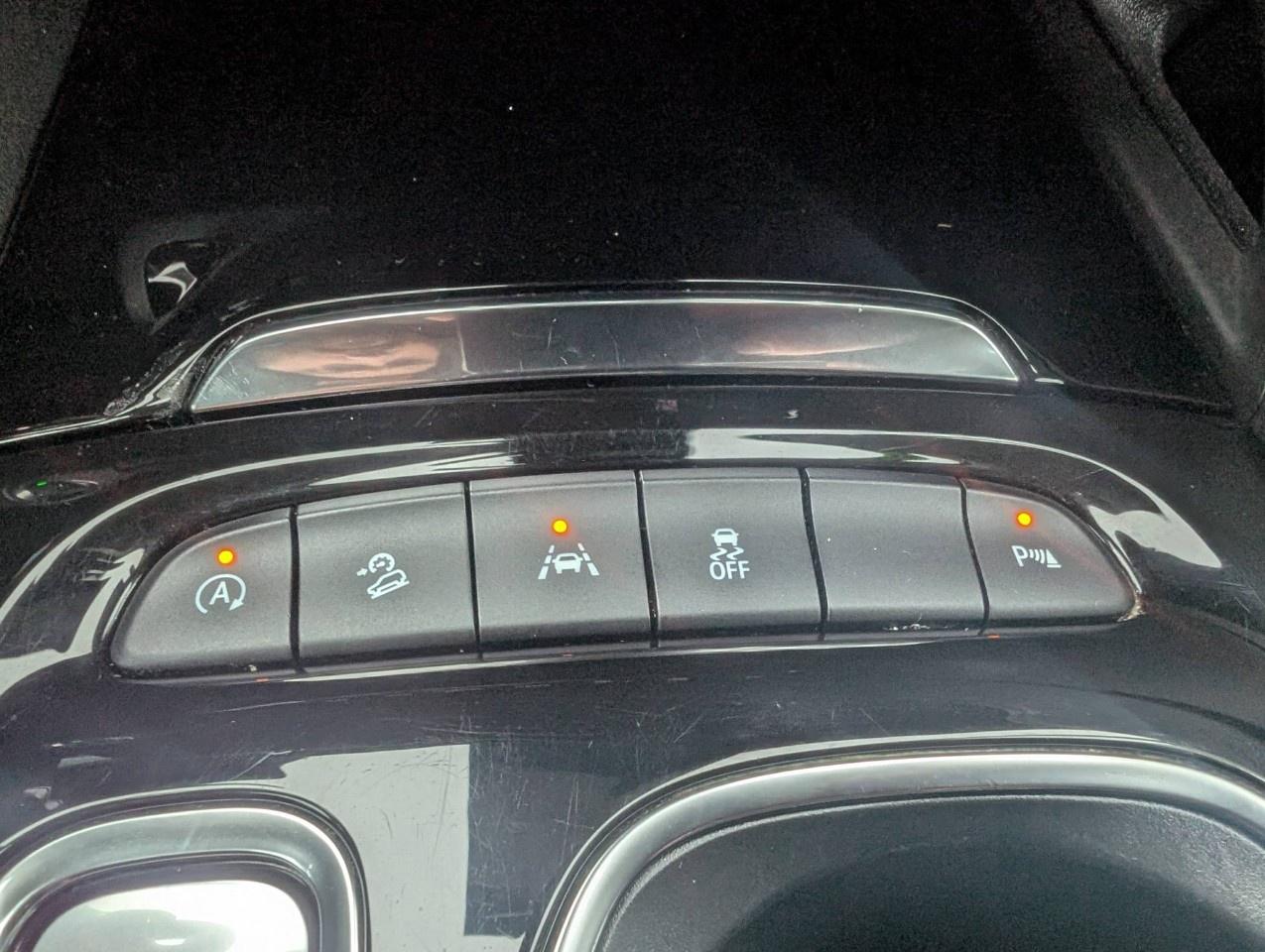 2023 Buick Envision AWD 4dr Essence Photo