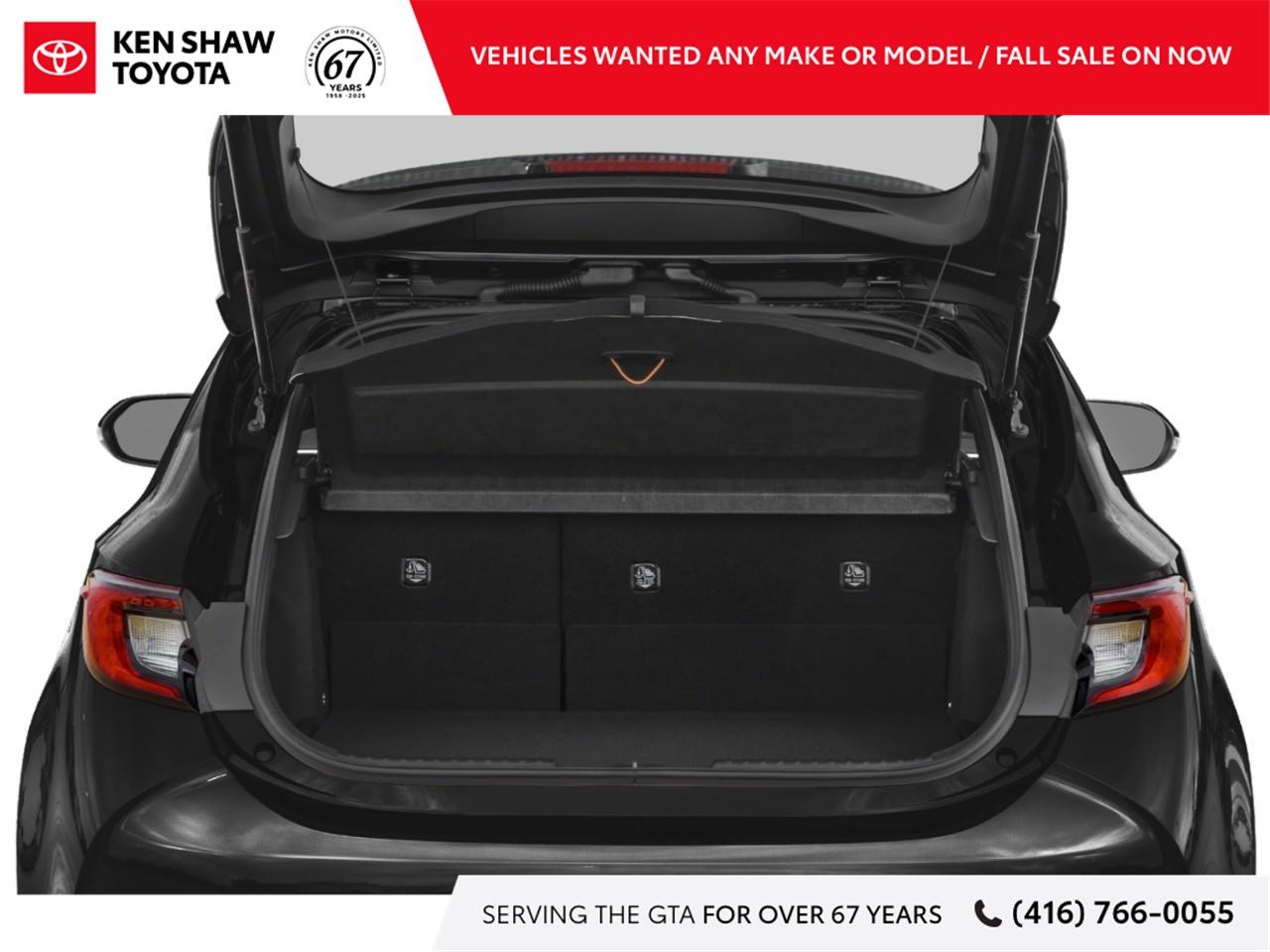 2023 Toyota Corolla Hatchback Base 5dr Photo