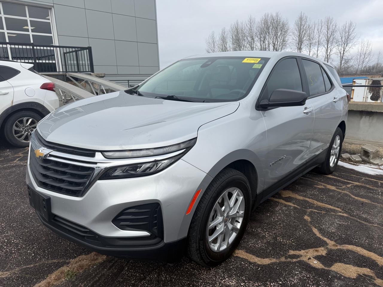 2022 Chevrolet Equinox LS w/1LS All-Wheel Drive Photo0