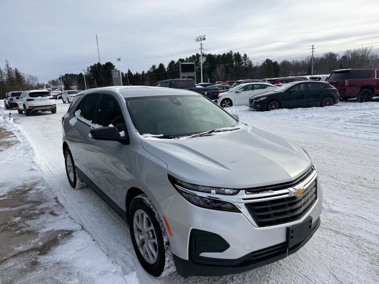 2022 Chevrolet Equinox LS w/1LS All-Wheel Drive Photo