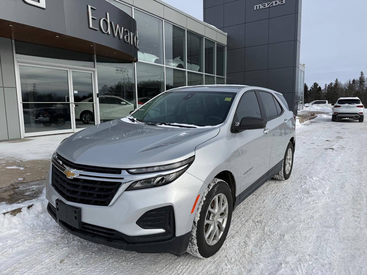 2022 Chevrolet Equinox LS w/1LS All-Wheel Drive Photo