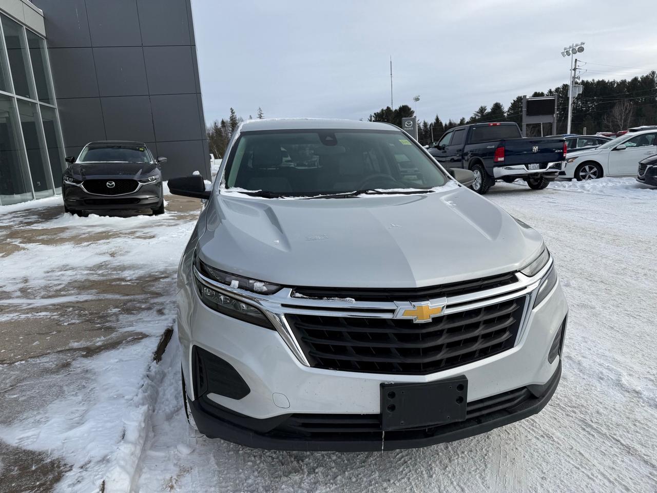 2022 Chevrolet Equinox LS w/1LS All-Wheel Drive Photo