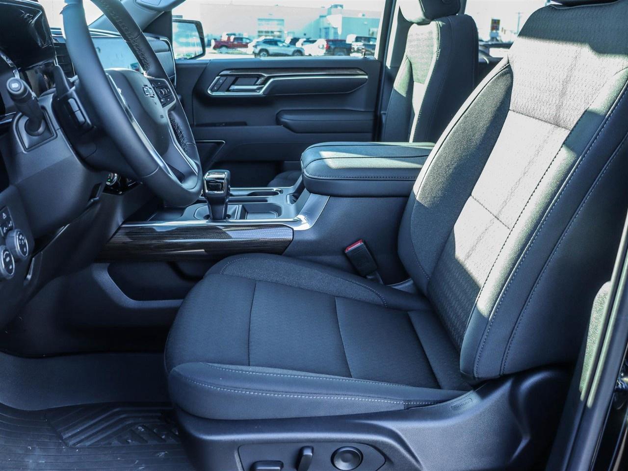 2026 Chevrolet Silverado 1500 Crew Cab Short Box 4-Wheel Drive LT Trail Boss Photo