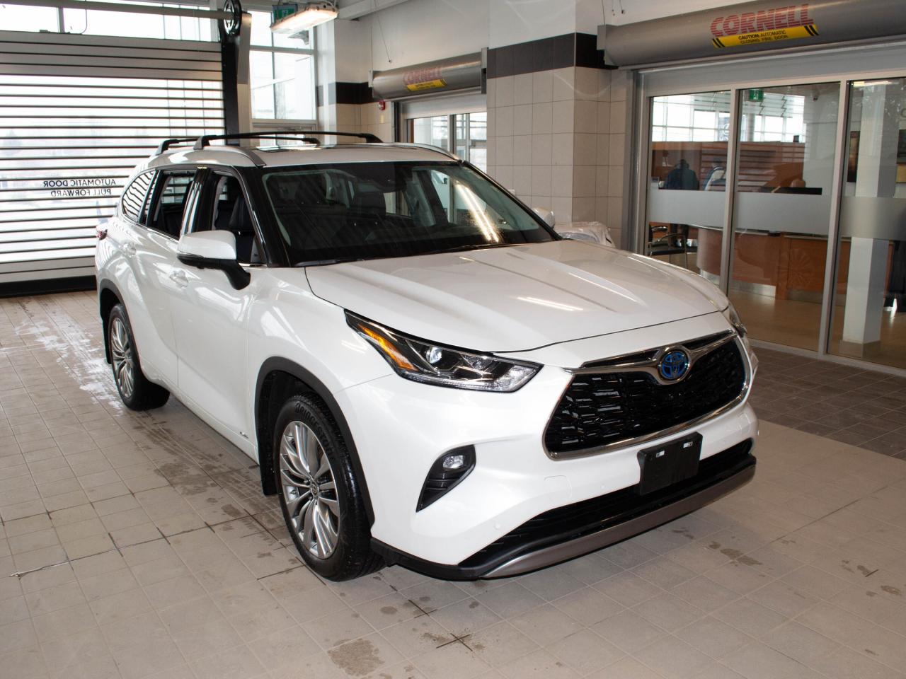 2024 Toyota Highlander Hybrid LIMITED Photo2