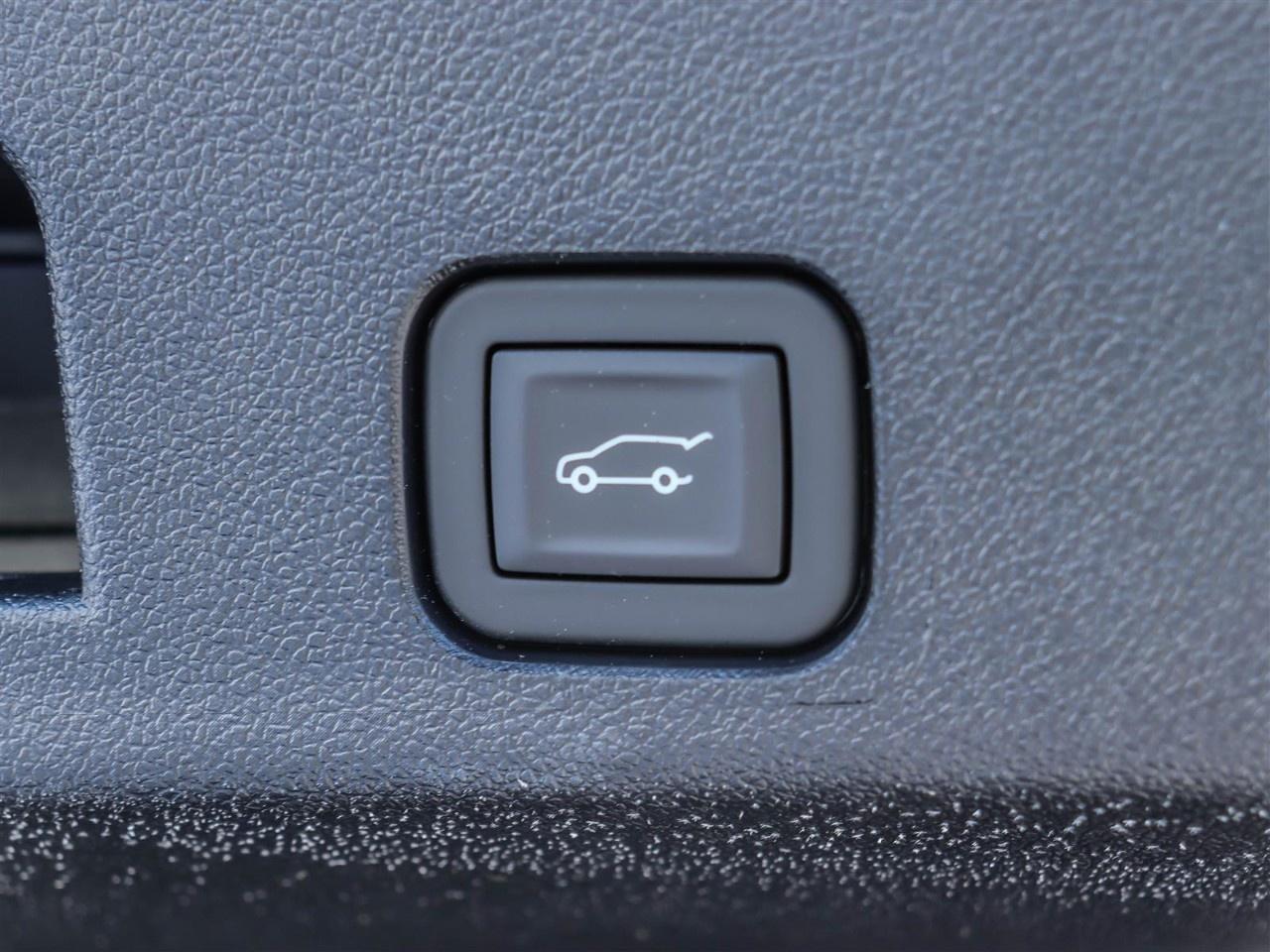 2025 Buick Enclave AWD 4dr Sport Touring Photo