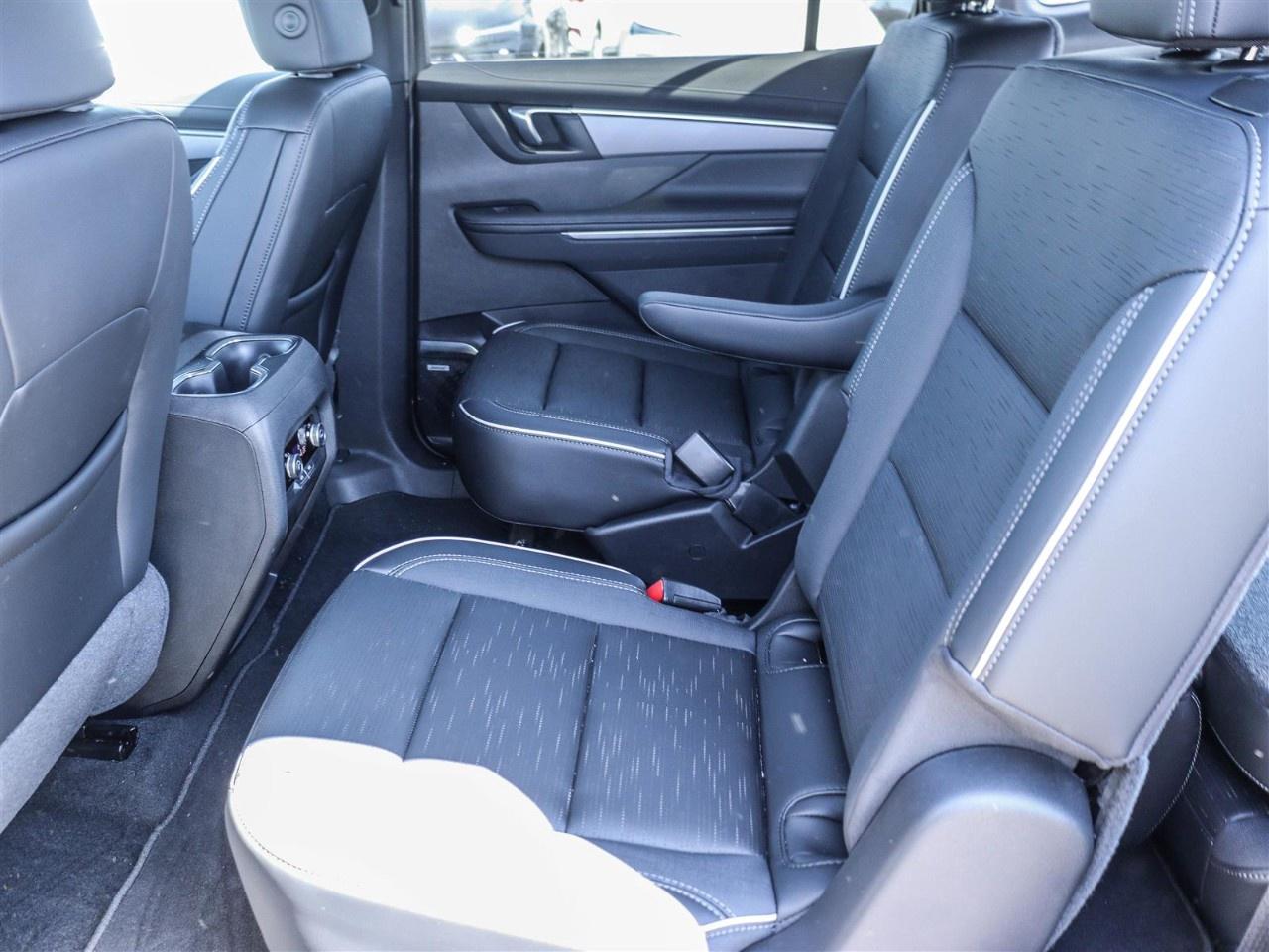 2025 Buick Enclave AWD 4dr Sport Touring Photo