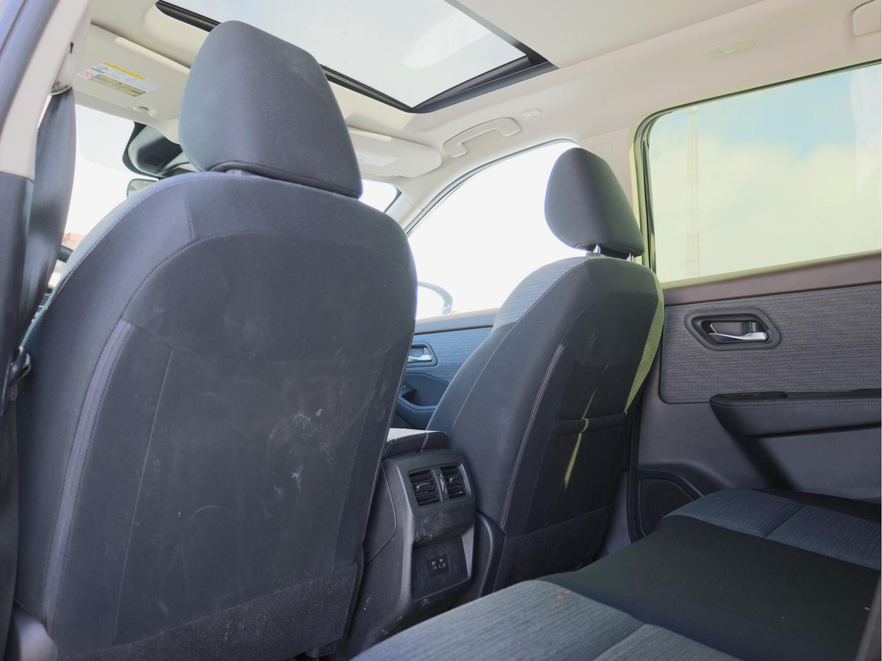 2023 Nissan Rogue SV AWD   Panoramic Roof   Push Start   Htd Seat Photo