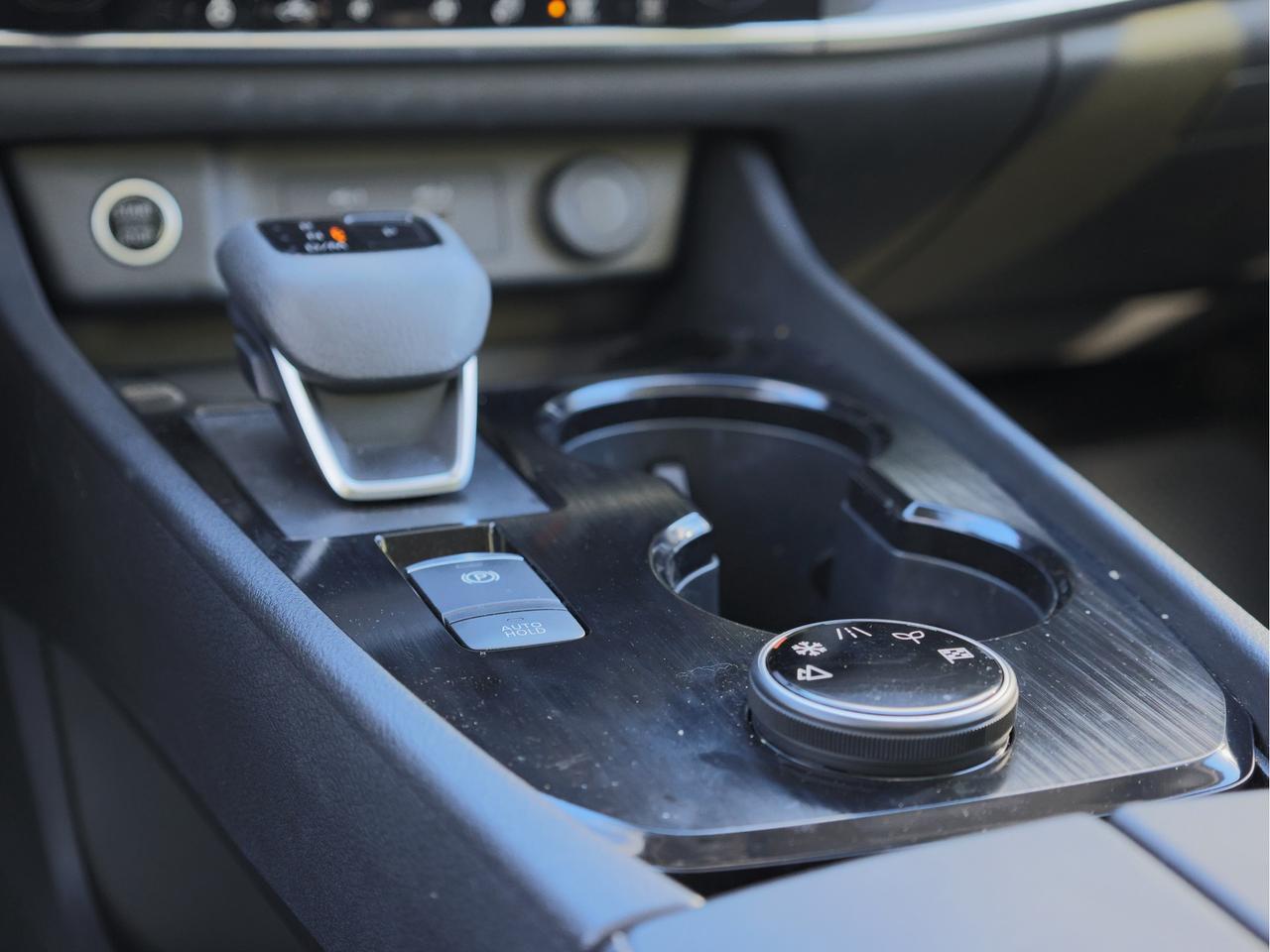 2023 Nissan Rogue SV AWD   Panoramic Roof   Push Start   Htd Seat Photo