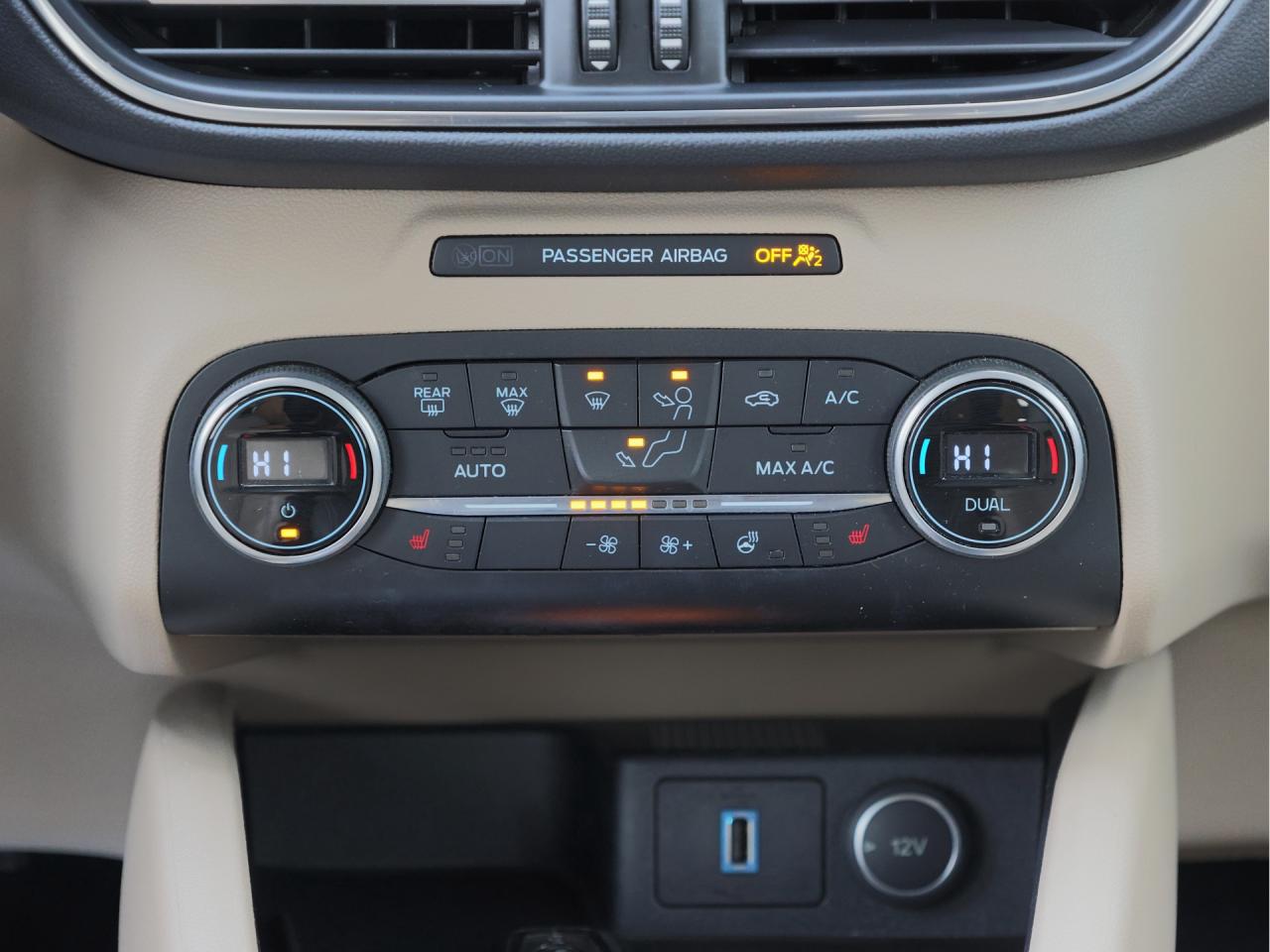 2020 Ford Escape Titanium   Hybrid   Nav   Pwr Liftgate  Prem Sound Photo