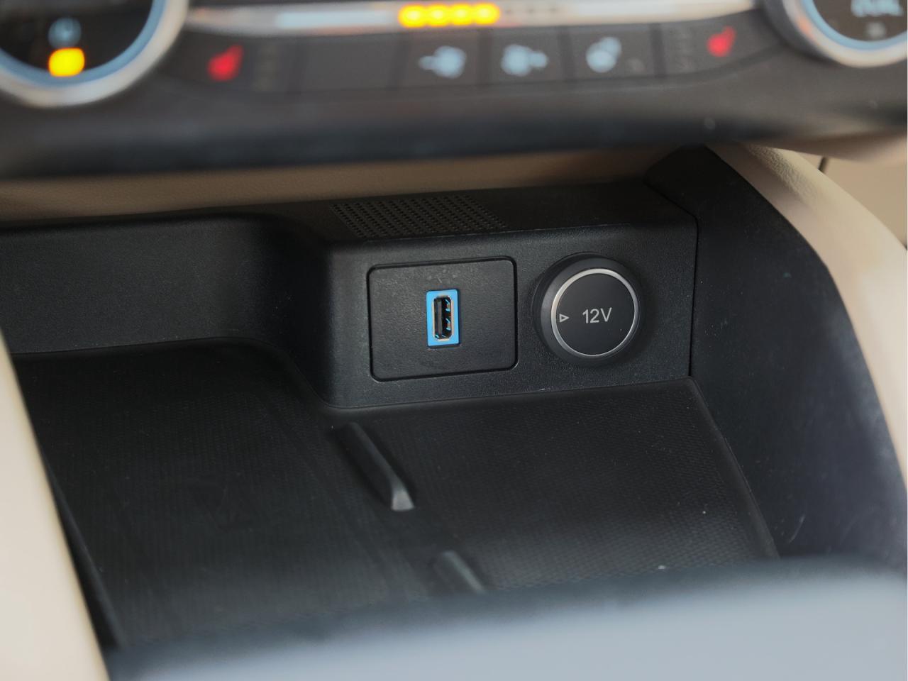 2020 Ford Escape Titanium   Hybrid   Nav   Pwr Liftgate  Prem Sound Photo