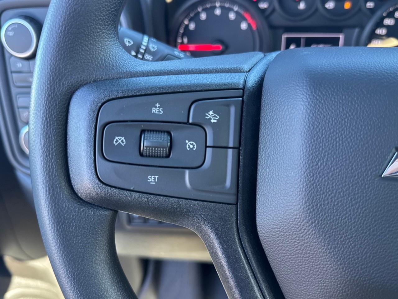 2026 Chevrolet Silverado 3500HD 4WD Crew Cab Standard Box Work Truck Photo