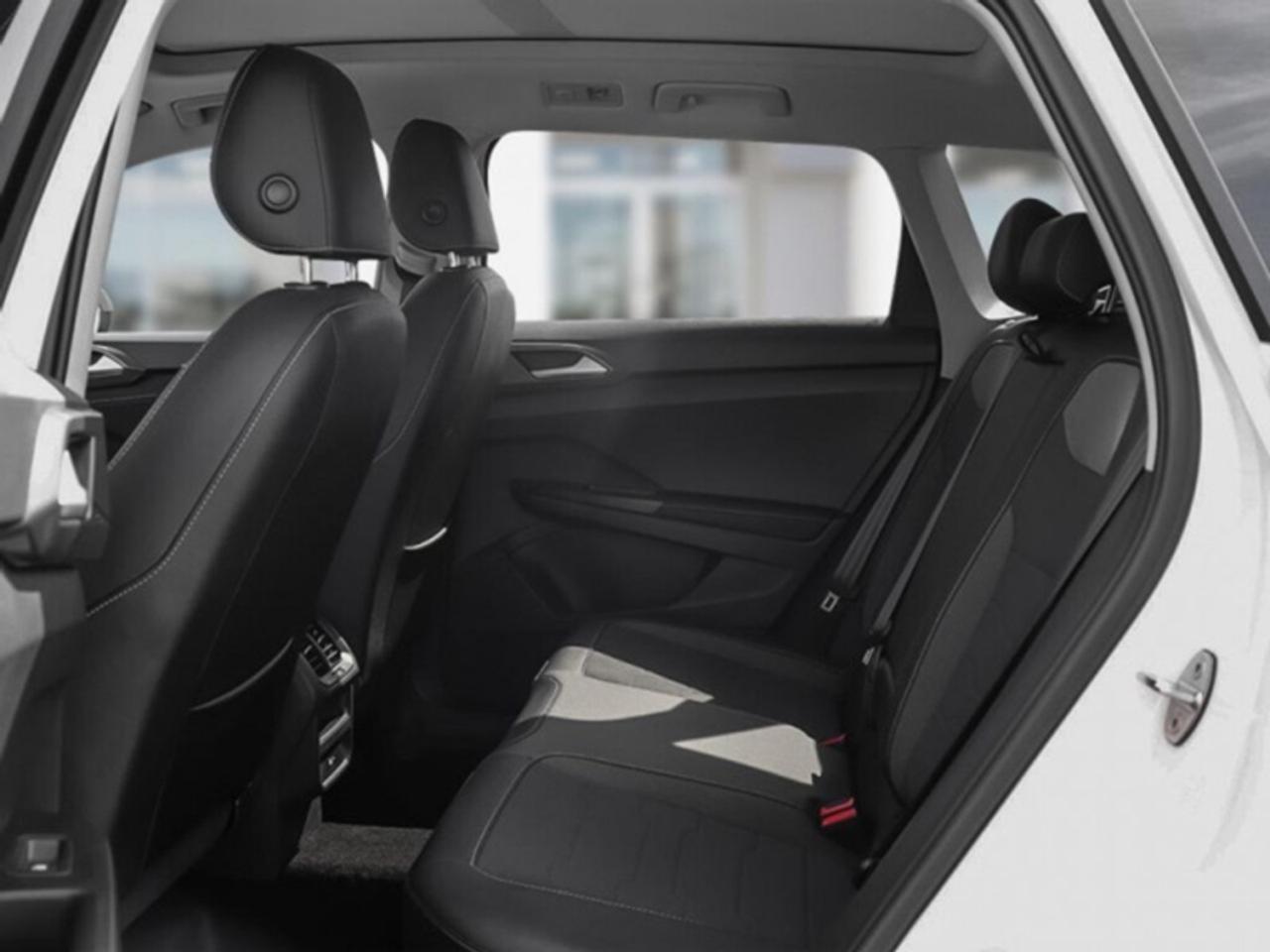 2026 Volkswagen Taos Comfortline Black Edition Photo