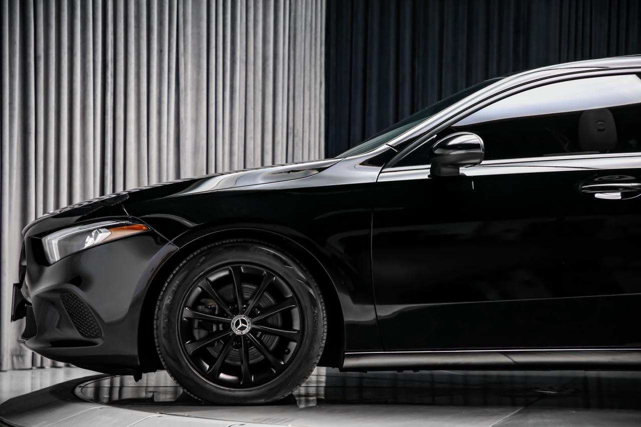 2020 Mercedes-Benz A-Class A 220 4MATIC AWD PREMIUM PKG CARPLAY NAV BLINDSPOT Photo