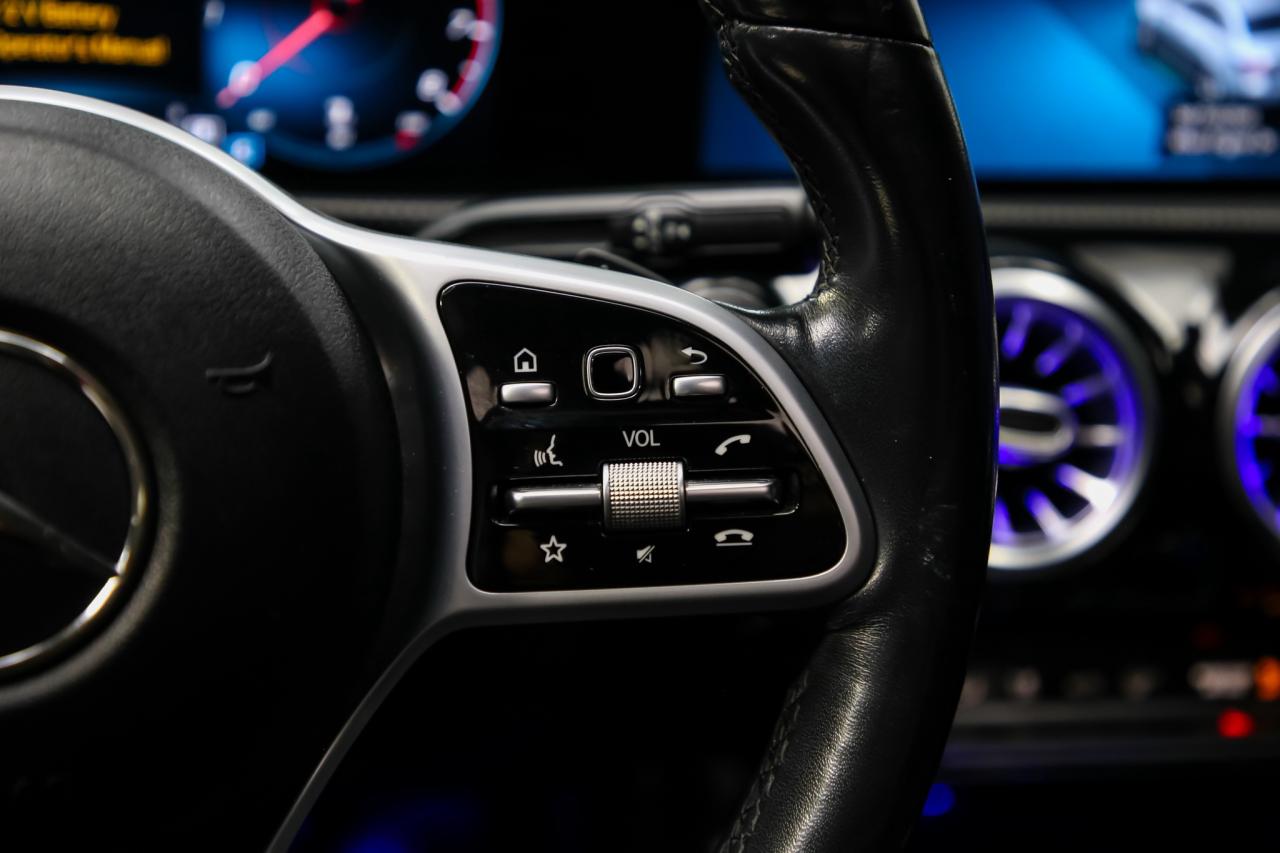 2020 Mercedes-Benz A-Class A 220 4MATIC AWD PREMIUM PKG CARPLAY NAV BLINDSPOT Photo